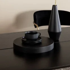 Skånska Möbelhuset Matbord Pelle 190x90 Cm - Svartbetsad Ek / Mässing -Stolar affär 21e54ecfa4387e2f84d64b4878fe6d1165