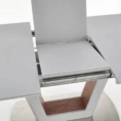 Skånska Möbelhuset Harold Matbord 160-200 Cm - Grå/valnöt -Stolar affär 22dd1b282d4e58a3223d9fa95adc9722a6