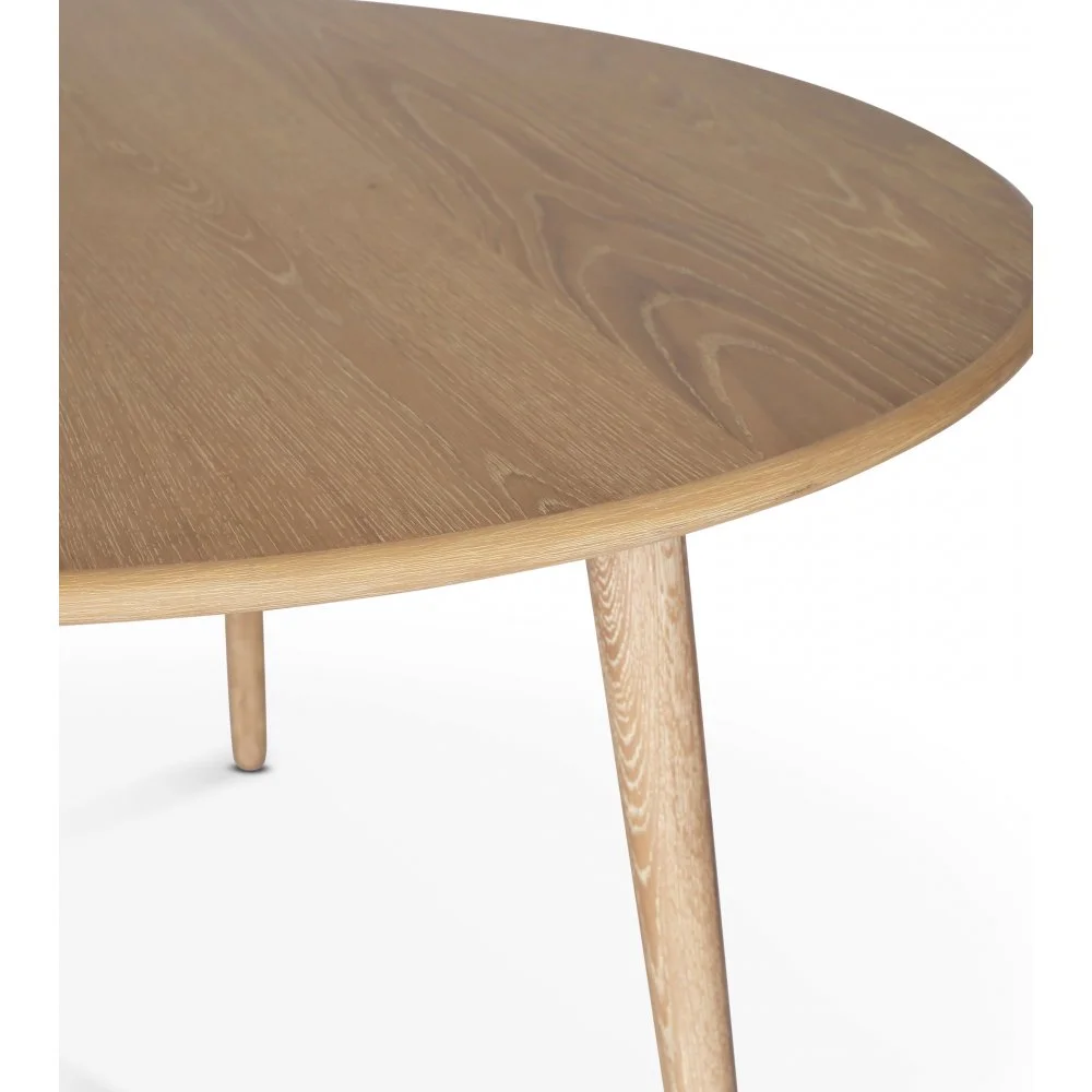 Skånska Möbelhuset Omni Runt Matbord Ø130 Cm - Whitewash 4 Skånska Möbelhuset Omni Runt Matbord Ø130 Cm - Whitewash - Bild 2