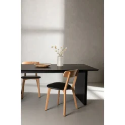 Skånska Möbelhuset Vail Matbord 200 X 100 Cm - Svart -Stolar affär 584dba3980e73b6a3640c42f8fc7afa8a2