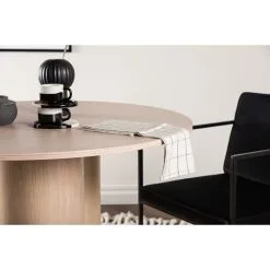 Skånska Möbelhuset Olivia Matbord Ø110 Cm - Whitewash -Stolar affär 7081492f24b2fa17f936dc20a3a13546fc