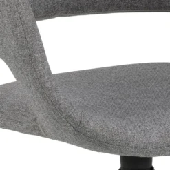 Skånska Möbelhuset Grace Karmstol - Ljusgrå -Stolar affär 76d38da6a916dce81b7740adf681b6d80f