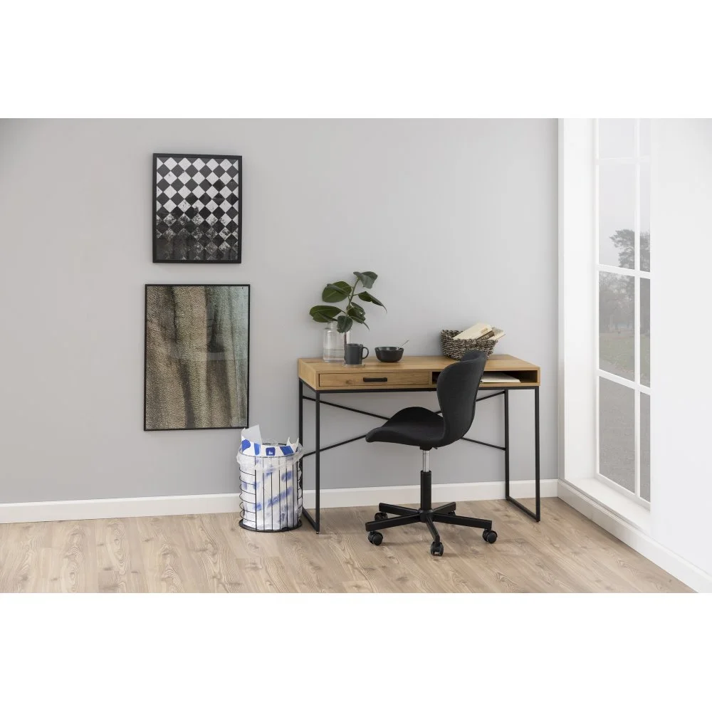 Skånska Möbelhuset Seaford Skrivbord 110 Cm - Ek/svart 11 Skånska Möbelhuset Seaford Skrivbord 110 Cm - Ek/svart - Bild 9