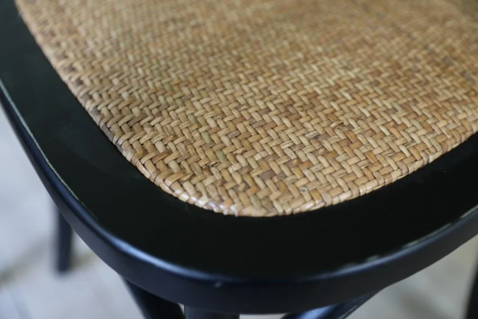 Skånska Möbelhuset Gaston Stol I Böjträ Med Rottingsits - Antik Svart 7 Skånska Möbelhuset Gaston Stol I Böjträ Med Rottingsits - Antik Svart - Bild 5