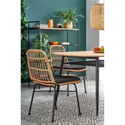 Skånska Möbelhuset Rankin Matbord 160 Cm - Ek/svart -Stolar affär 8bbbe92ed9c4700957a84792711301a89e