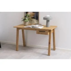 Skånska Möbelhuset Chara Skrivbord 117x58 Cm - Ek 19 Skånska Möbelhuset Chara Skrivbord 117x58 Cm - Ek -Stolar affär 904520c5adaea50803aaeb212aa3187370