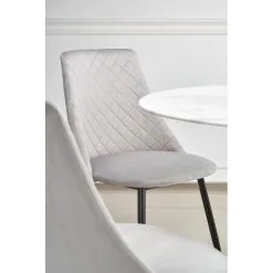 Skånska Möbelhuset Marco Matbord Ø90 Cm - Vit Marmor/svart -Stolar affär 9b18f68f63ad44601694fa96fe9b9259c4