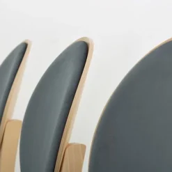 Skånska Möbelhuset Bernardin Matstol - Ljusgrå 9 Skånska Möbelhuset Bernardin Matstol - Ljusgrå -Stolar affär 9be054fcc1fc988d9c54a3be856d99ed9b