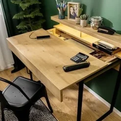 Skånska Möbelhuset Darin Skrivbord 100,2 X 57 Cm - Ek -Stolar affär aa6a8fea2faeaffdc599730f02d8ea942b