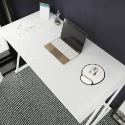 Skånska Möbelhuset Adelaide Skrivbord 114 X 60 Cm - Vit -Stolar affär b8c7fed74ab7413fad8f5fe30d94e9d1ba