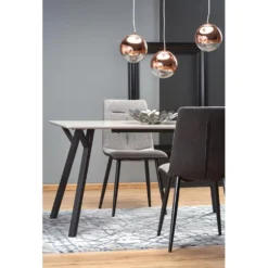 Skånska Möbelhuset Valarauk Matbord 140 Cm - Ljusgrå/svart -Stolar affär d30ee14036ad204bdae89ecfa7344c834c