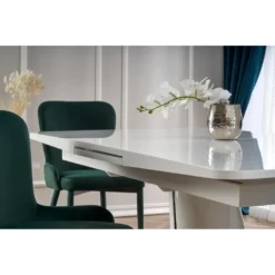 Skånska Möbelhuset Fyn Matbord 160-200 Cm - Vit -Stolar affär d8c833f5690e12269ab9e5b431d1ed4970