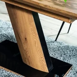 Skånska Möbelhuset Toronto Matbord 120-160 Cm - Ek/svart -Stolar affär ea7eb50a1fd7bdcdb42b8684baccb38b3f