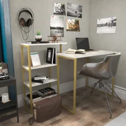 Skånska Möbelhuset Rino Skrivbord 133 X 60 Cm - Guld -Stolar affär eb49e125a81433cbfc8cf589eefb7cd269
