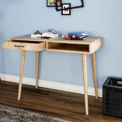 Skånska Möbelhuset Carmen Skrivbord 105x55 Cm - Ek -Stolar affär ed7e3087be8b4e84b58152dfdde37dfa62