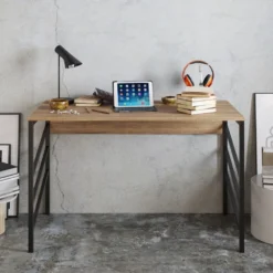 Skånska Möbelhuset Tuna Skrivbord 120x60 Cm - Valnöt/svart -Stolar affär f81f17edff99710af1e733aba59fccf7da